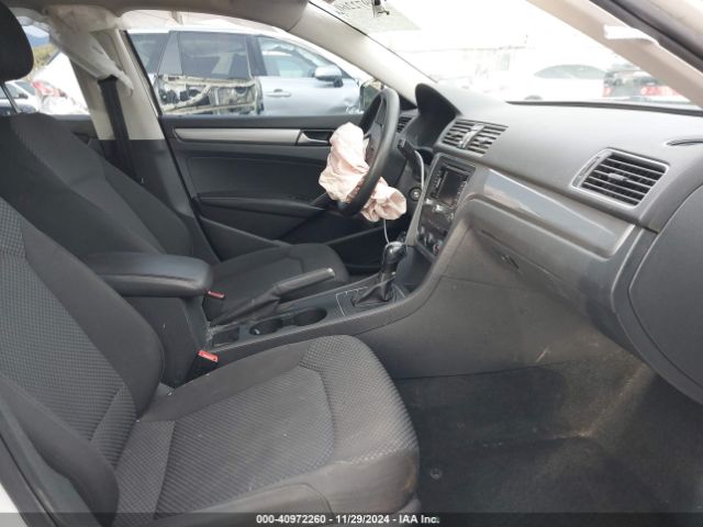 1VWAP7A33EC024698 Volkswagen Passat 2.5l S