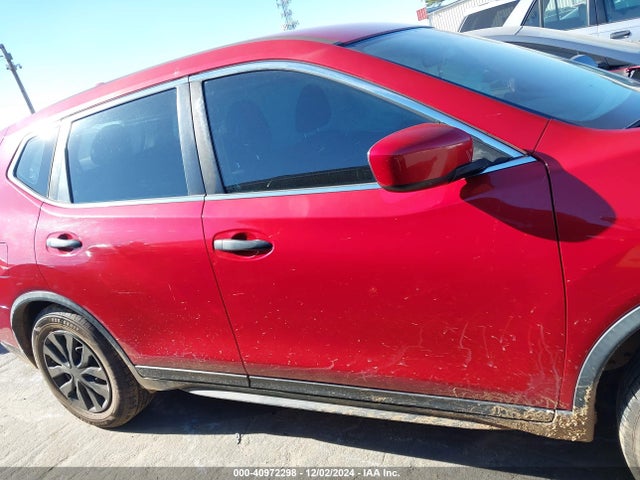Nissan ROGUE S 2017 JN8AT2MV8HW264738 Image 13