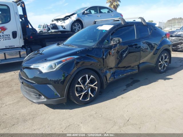 NMTKHMBX3JR010702 Toyota C-hr Xle Premium