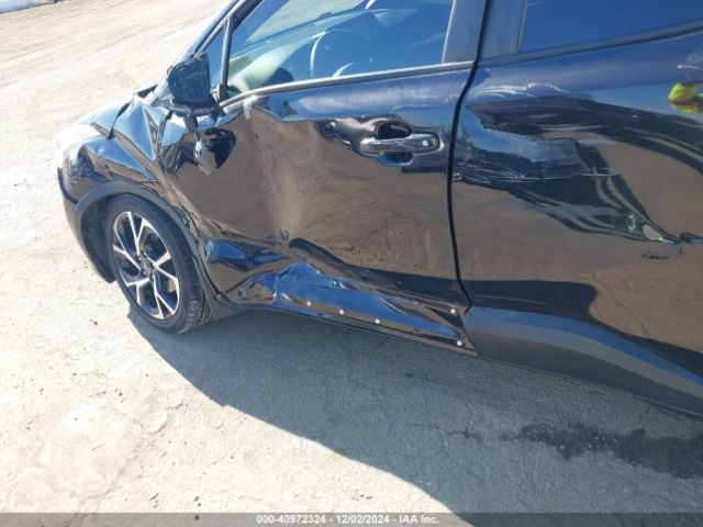 NMTKHMBX3JR010702 Toyota C-hr Xle Premium
