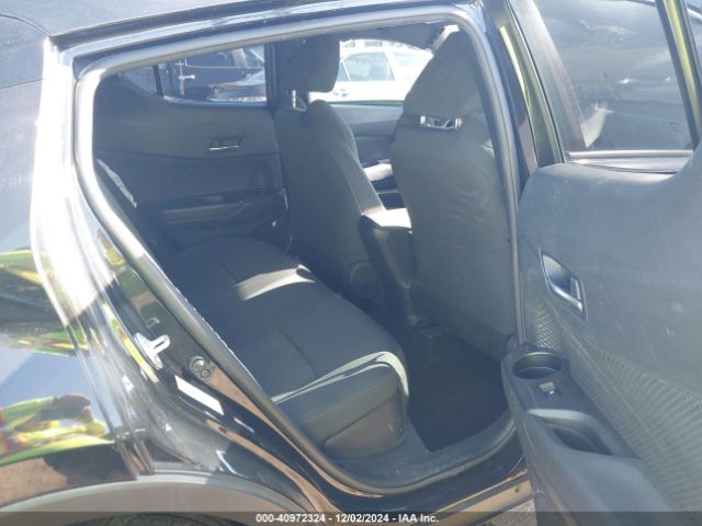 NMTKHMBX3JR010702 Toyota C-hr Xle Premium