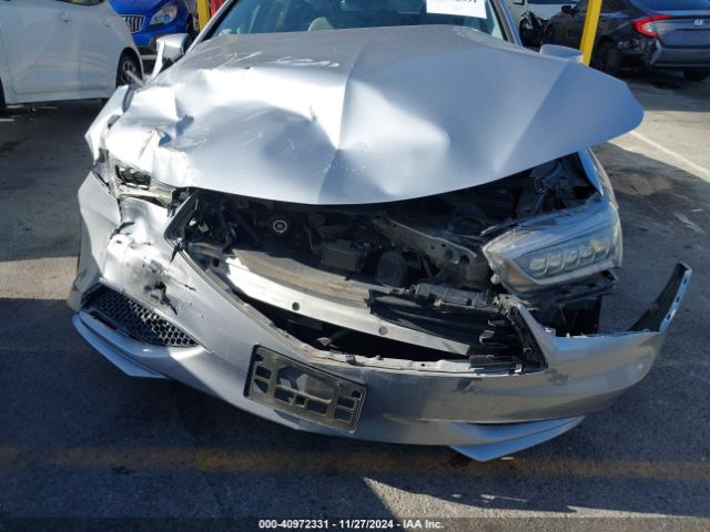 19UUB3F39JA000865 Acura TLX