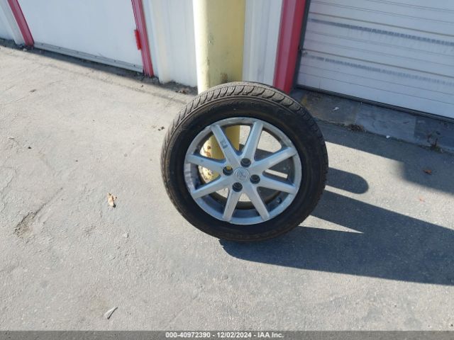 JTDKDTB38H1593960 Toyota Prius C One