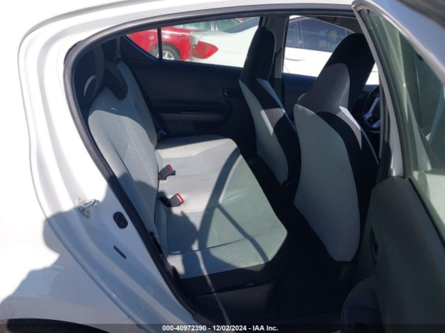 JTDKDTB38H1593960 Toyota Prius C One