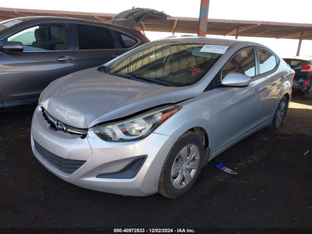 Hyundai ELANTRA SE 2016 KMHDH4AEXGU581811 Image 2