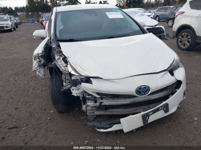 JTDKARFU6H3544274 Toyota Prius Three