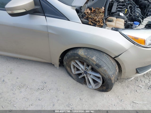 Ford FOCUS SE 2017 1FADP3F20HL265377 Image 6