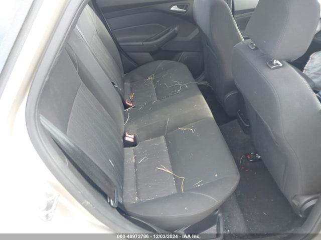 Ford FOCUS SE 2017 1FADP3F20HL265377 Image 8