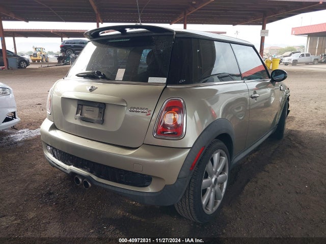 2009 MINI COOPER S WMWMF73539TW83059 Photo 3