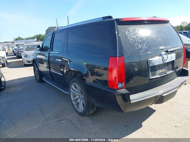 2008 CADILLAC ESCALADE ESV 1GYFK66808R268925 Photo 2