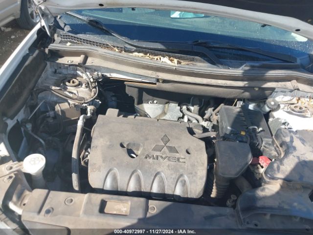 JA4AD2A39HZ044268 Mitsubishi Outlander Es