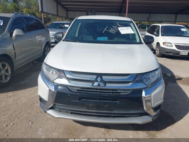 JA4AD2A39HZ044268 Mitsubishi Outlander Es