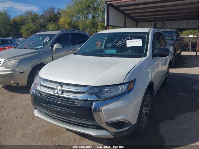 JA4AD2A39HZ044268 Mitsubishi Outlander Es