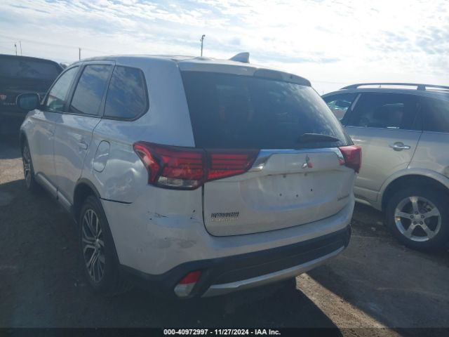 JA4AD2A39HZ044268 Mitsubishi Outlander Es