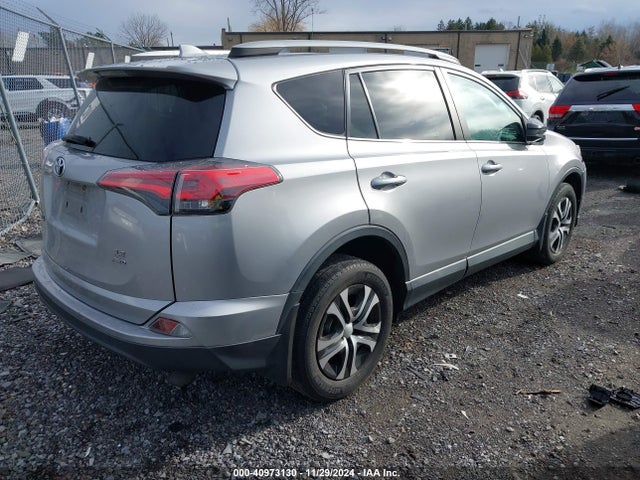 Toyota RAV4 LE 2017 2T3BFREVXHW631605 Image 4