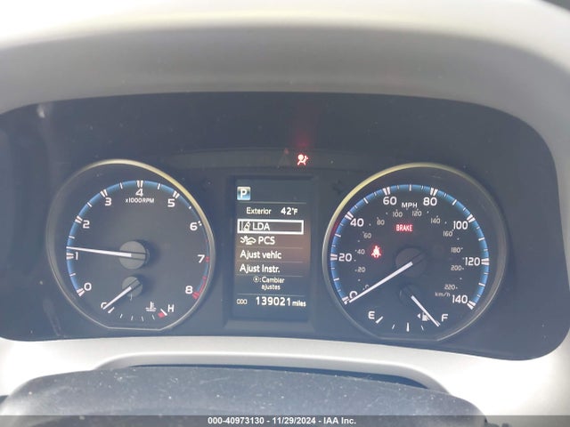Toyota RAV4 LE 2017 2T3BFREVXHW631605 Image 7