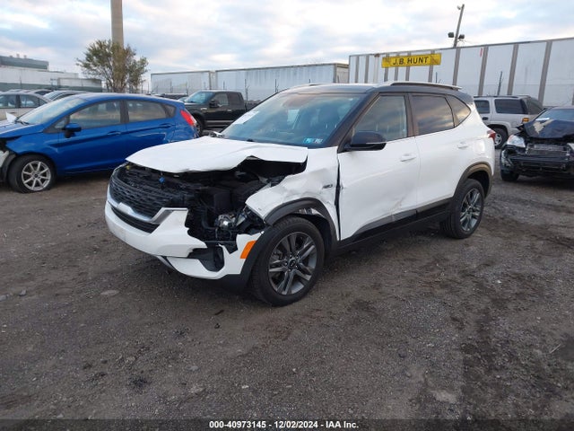 KIA SELTOS S 2021 KNDEUCAA2M7042525 Image 2