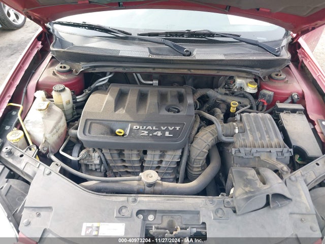 1C3CCBAB8EN121857 Chrysler 200 LX