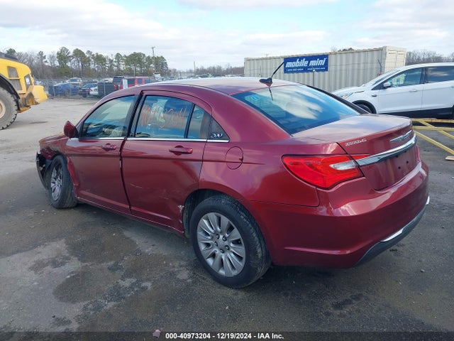 1C3CCBAB8EN121857 Chrysler 200 LX