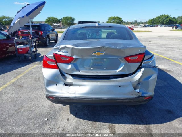 1G1ZD5ST7SF122623 Chevrolet Malibu Fwd 1lt