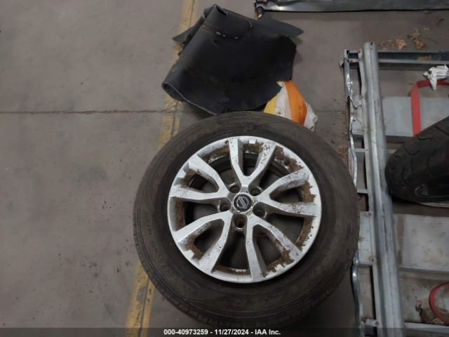 5N1AT2MV5JC824990 Nissan ROGUE SV