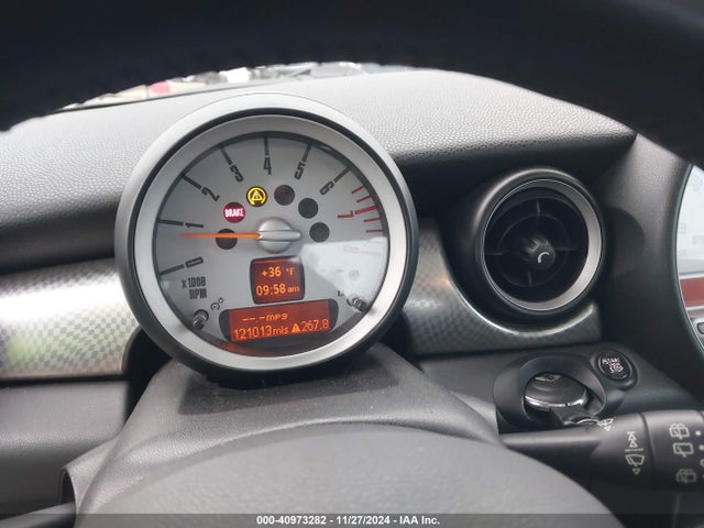 2007 MINI COOPER S WMWMF73517TT82867 Photo 6