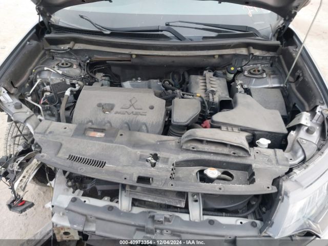 JA4AZ3A3XKZ032970 Mitsubishi Outlander Sel