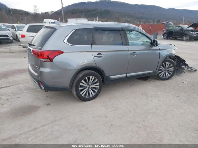 JA4AZ3A3XKZ032970 Mitsubishi Outlander Sel
