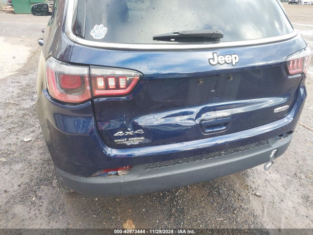3C4NJDBB8HT651142 Jeep New Compass Latitude 4x4