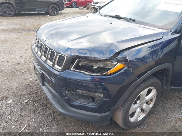 3C4NJDBB8HT651142 Jeep New Compass Latitude 4x4