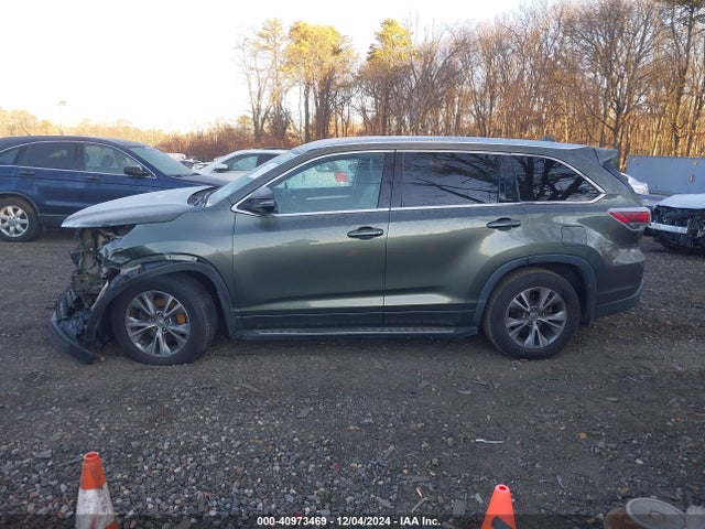 Toyota Highlander Xle V6 2015 5TDJKRFH8FS183069 Image 14