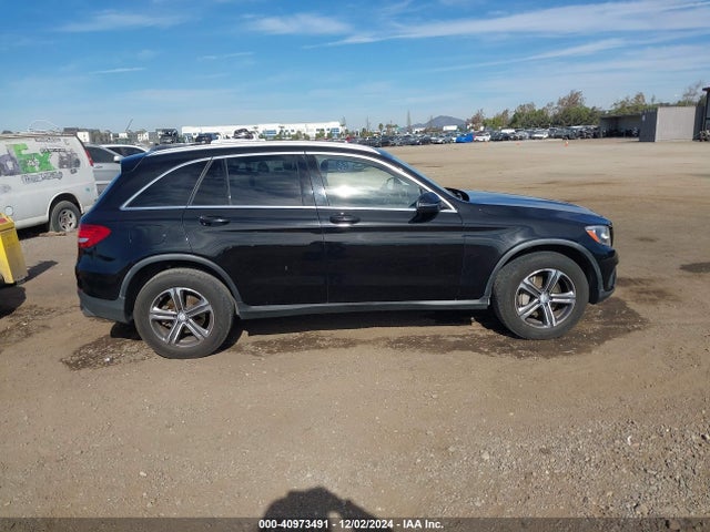 Mercedes-Benz GLC 300 2016 WDC0G4JB5GF058965 Image 13