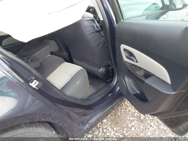 Chevrolet Cruze Ls Auto 2014 1G1PA5SG7E7328865 Image 8