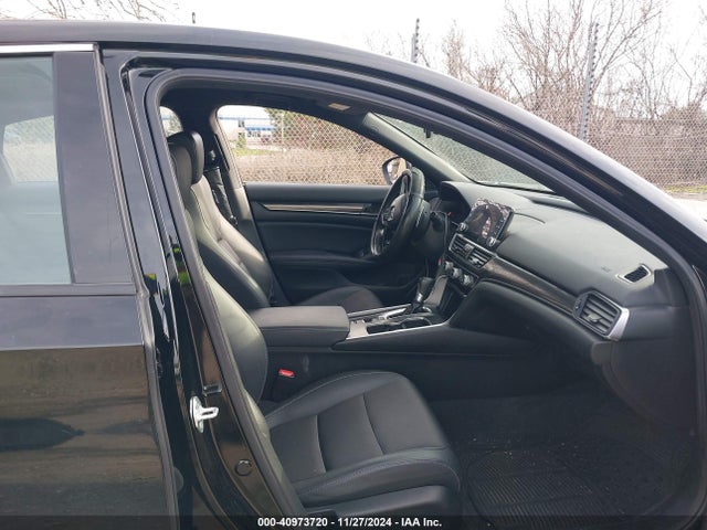 1HGCV1F37NA113663 Honda Accord Sport