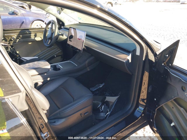 2021 TESLA MODEL Y 5YJYGDEEXMF304552 Photo 4