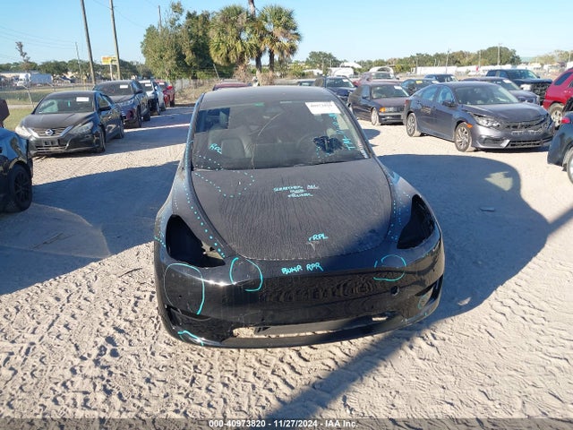 2021 TESLA MODEL Y 5YJYGDEEXMF304552 Photo 5