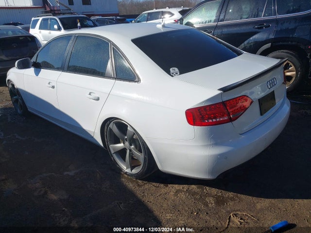 2011 AUDI A4 WAUFFAFL2BN052605 Photo 2