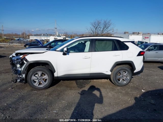2T3RWRFV8RW251032 Toyota Rav4 Hybrid Xle