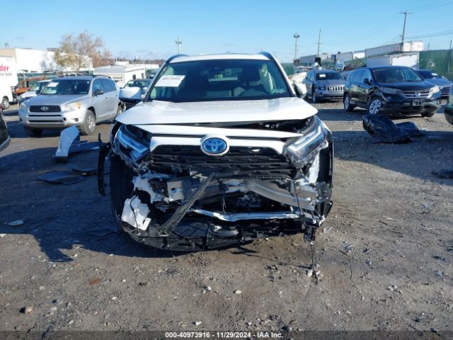 2T3RWRFV8RW251032 Toyota Rav4 Hybrid Xle