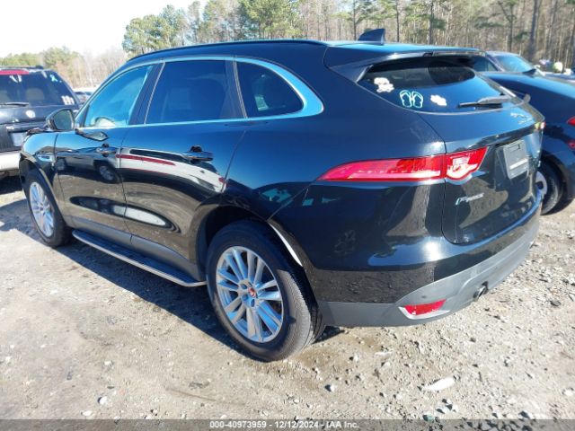 2018 JAGUAR F-PACE SADCK2GX0JA201869 Photo 2