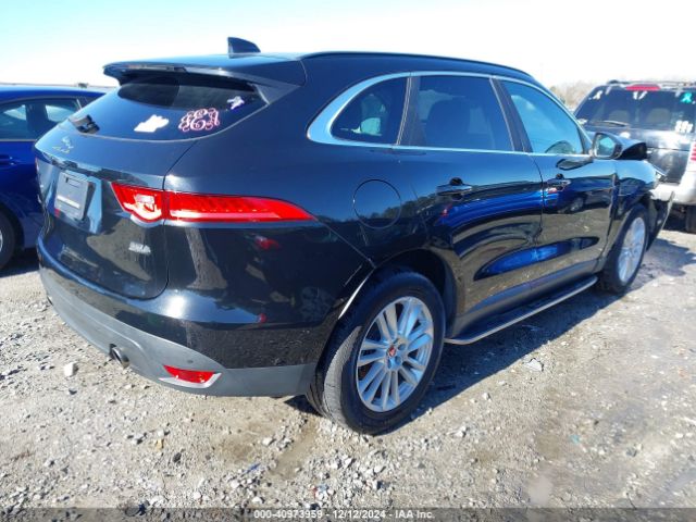 2018 JAGUAR F-PACE SADCK2GX0JA201869 Photo 3