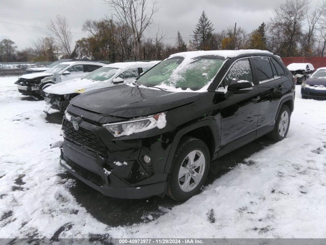 Toyota Rav4 Xle 2019 JTMP1RFV7KD045337 Image 2