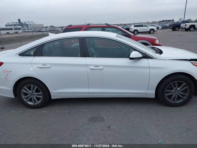 Hyundai SONATA SE 2016 5NPE24AF5GH306148 Image 13