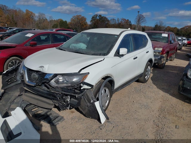 Nissan ROGUE S 2018 KNMAT2MT1JP614236 Image 2