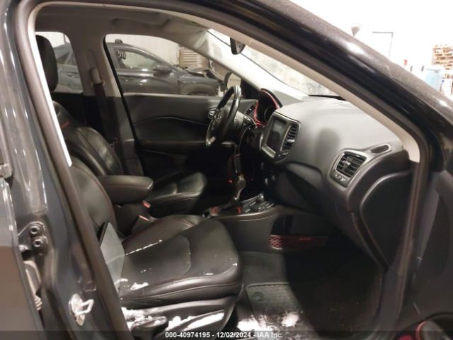 3C4NJDDB8JT207116 Jeep Compass Trailhawk 4x4