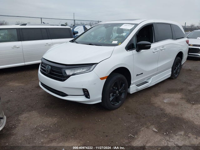 Honda Odyssey Sport 2024 5FNRL6H75RB016938 Image 2