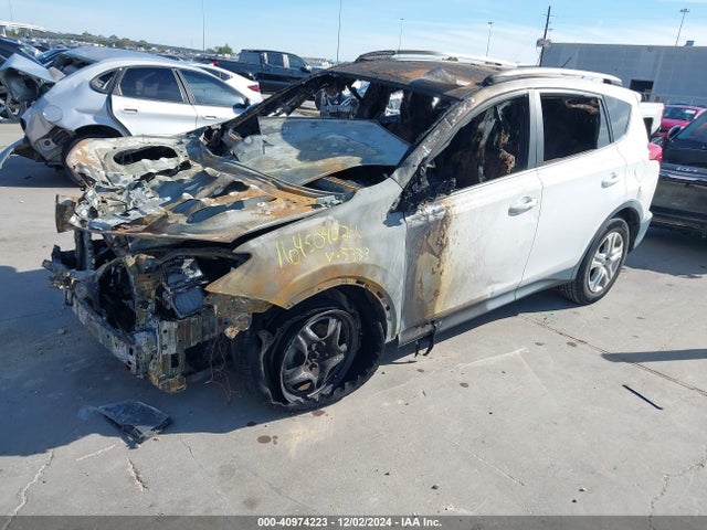 Toyota RAV4 LE 2014 2T3ZFREV8EW085333 Image 2