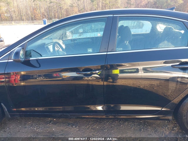 Hyundai SONATA SE 2018 5NPE24AF4JH656460 Image 13