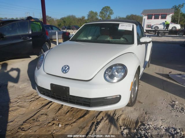 3VW517AT9FM821881 Volkswagen Beetle 1.8t Classic
