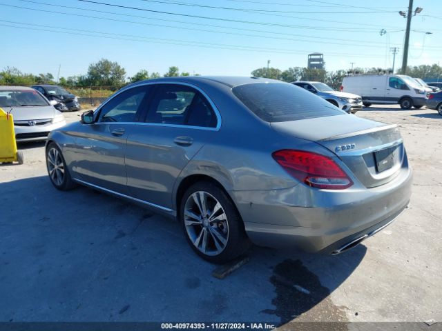 2015 MERCEDES-BENZ C 300 55SWF4JB4FU054765 Photo 2